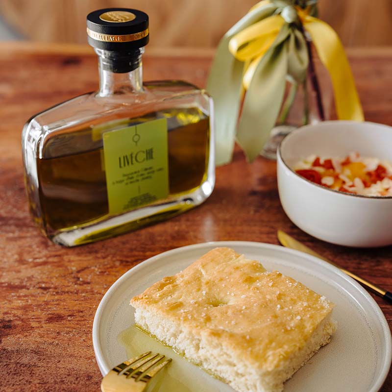 Olio d'oliva al levistico (Chef Gaël e Mickaël Tourteaux)